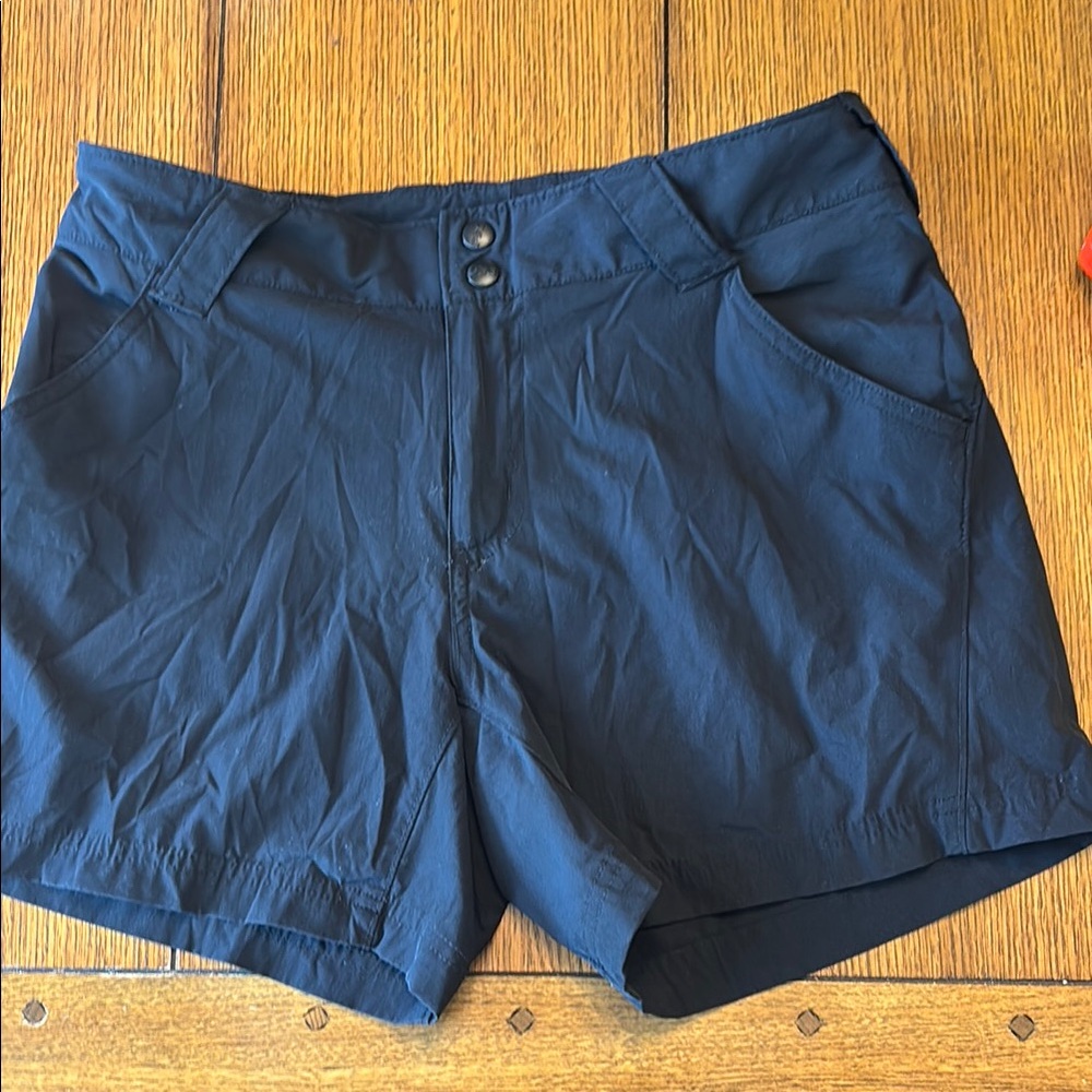 Columbia PGG Black Shorts - Picture 2 of 9